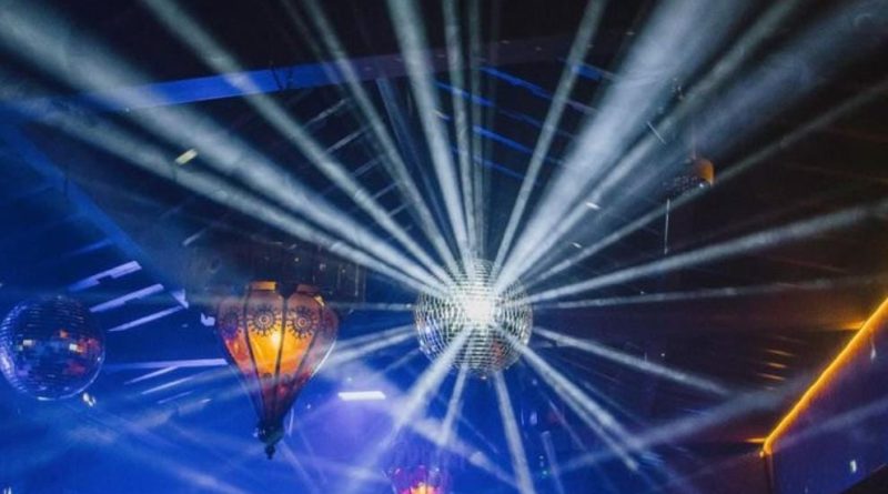 Descartan ampliación de horarios en bares y antros durante festejos patrios Descartan ampliación de horarios en bares y antros durante festejos patrios