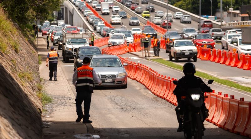Disminuye 25% afluencia vehicular por obras del Tren México-Querétaro