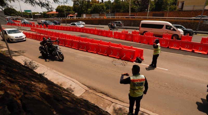 Ajustarán comercios operaciones para reducir afectaciones por obras en Bernardo Quintana