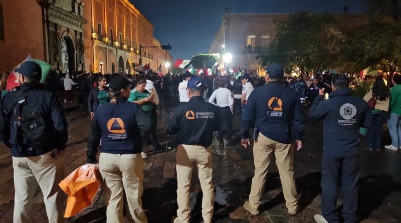 Festejan 10 mil personas en el Centro Histórico triunfo de México