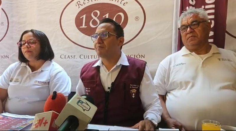 Inicia entrega de apoyo de la Beca Rita Cetina en Querétaro