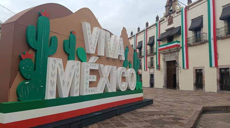 Iluminarán Plaza de Arma con pirotecnia de baja intensidad el 15 de Septiembre Iluminarán Plaza de Arma con pirotecnia de baja intensidad el 15 de Septiembre
