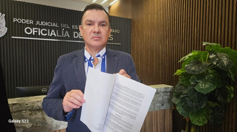 Inicia Juan Manuel Urquiza Trejo demanda por daño moral